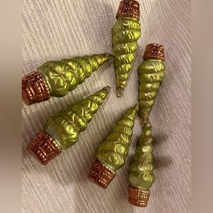 Set of 6 glass vintage Green and Gold Christmas Ornaments 5.5x1.75